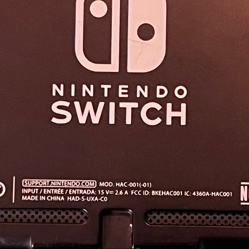 Nintendo Switch with Gray Joy-Con - Picture 8 of 14